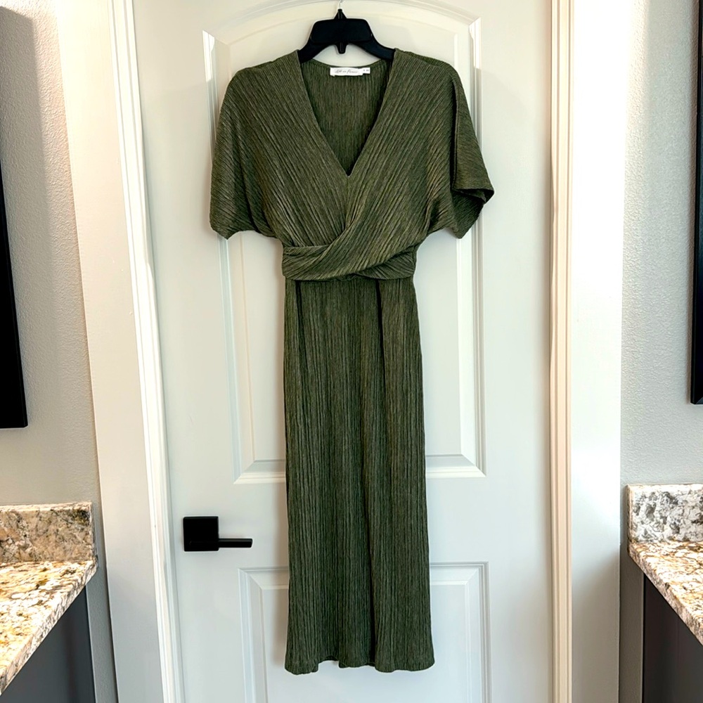 All in Favor Midi Dress, Size Small